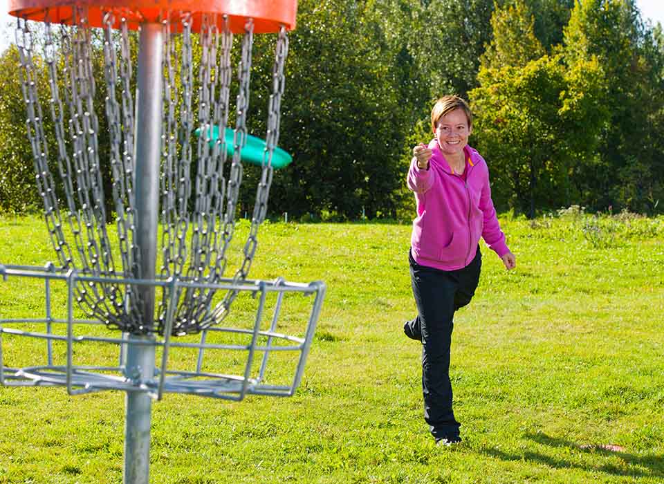 How To Play Disc Golf 